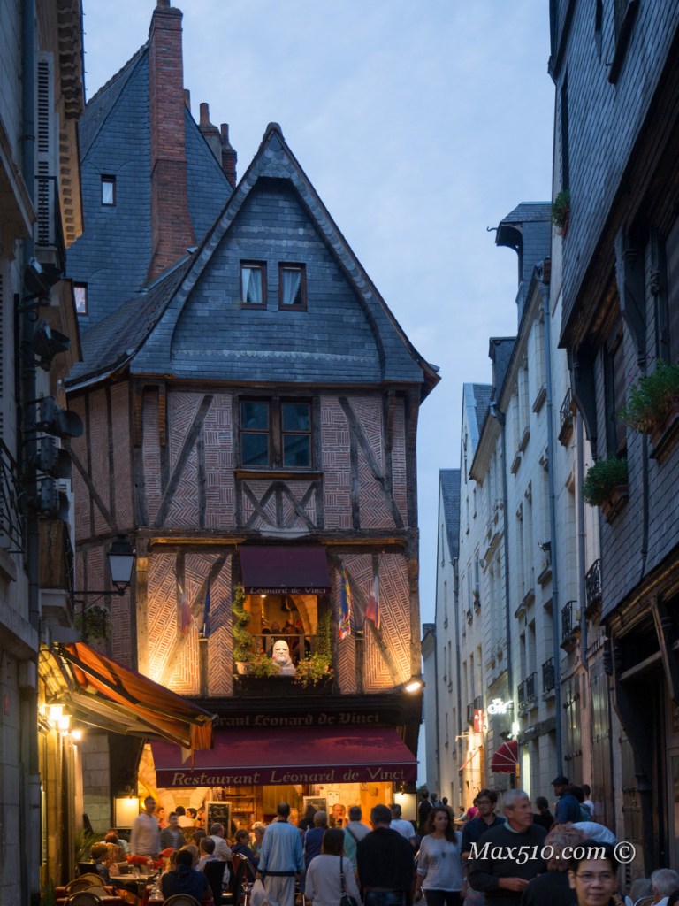 Place Plumereau Tours